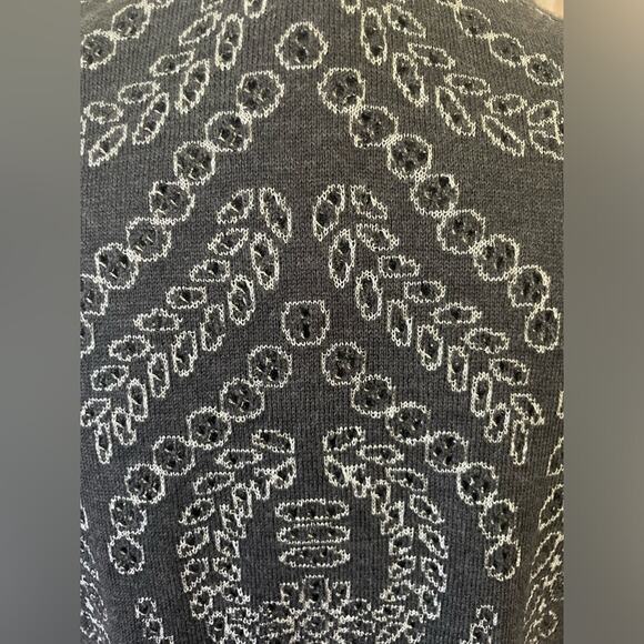 St. John Collection by Marie Gray Sweater and Tank Top Set Gray Metallic- S/4 - Picture 7 of 13